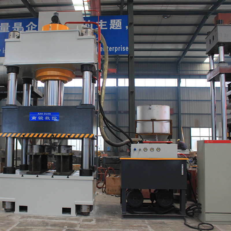 630噸三梁四柱油壓機(jī)試機(jī)視頻