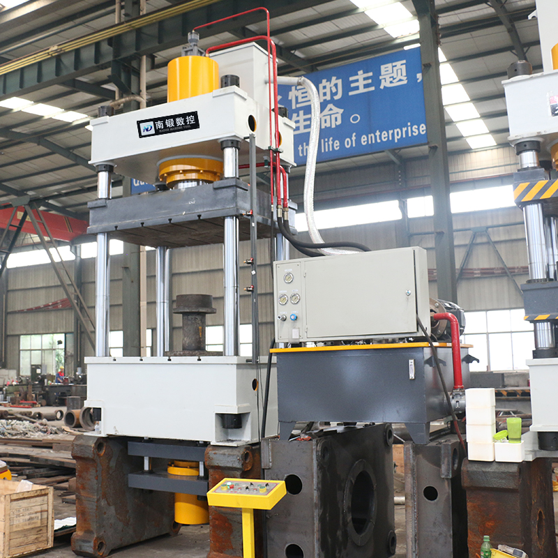 空調(diào)壓縮機外殼成型液壓機315噸油壓機