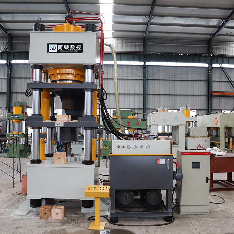 1000噸油壓機四梁四柱油壓機