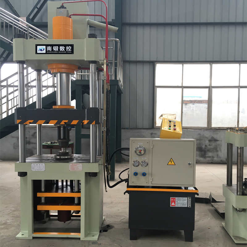 滕州100噸三梁四柱油壓機(jī)100t壓不銹鋼餐具茶杯蓋子鍋碗瓢盆配液壓墊液壓機(jī)