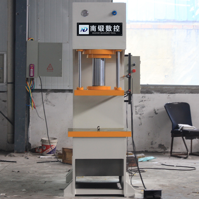 油壓機(jī)-四柱導(dǎo)向單臂油壓機(jī)