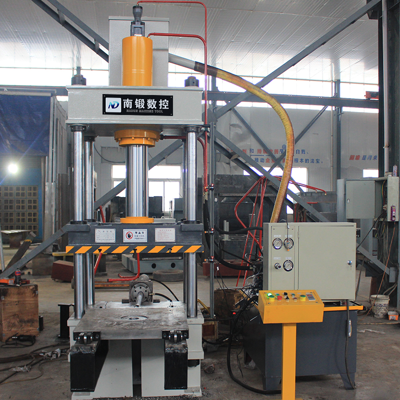 100t三梁四柱油壓機(jī)滕州100噸成型四柱油壓機(jī)移動工作臺